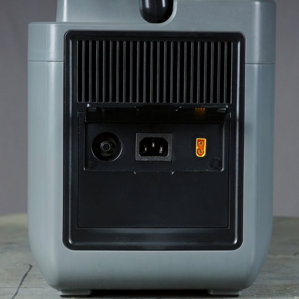 Портативная электростанция FUBAG AS 2400i (аккумулятор LiFePO4) в Ханты-Мансийске фото